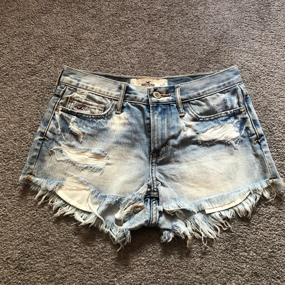 Hollister Pants - Hollister High Waisted Shorts